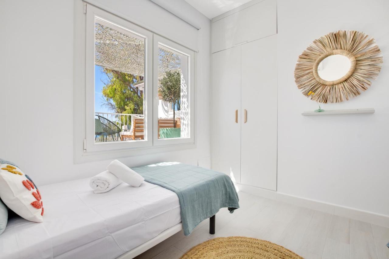 Casa De La Playa. Beach House With Magnificent Sea Malaga Zewnętrze zdjęcie